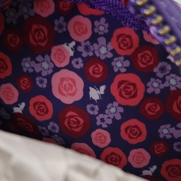 BNWT Alice in Wonderland Loungefly Backpack - Picture 3 of 3